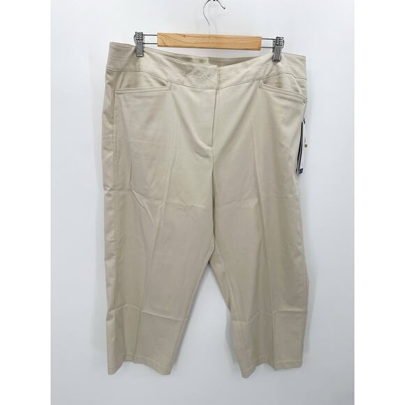 TAIL Pants Women 16 NWT Tan Chino Classic 23" Capri Refined Twill UPF 50 - Picture 1 of 9